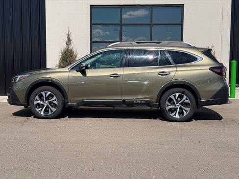 Used 2020 Subaru Outback Touring w/ Popular Package #2 image 2
