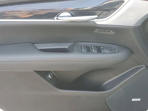 Certified 2023 Cadillac XT5 Premium Luxury FWD image 10