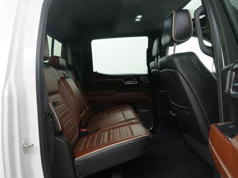 Used 2023 GMC Sierra 1500 Denali Ultimate image 13