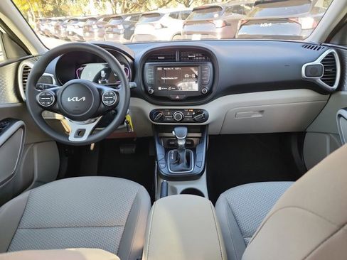 New 2025 Kia Soul LX image 8