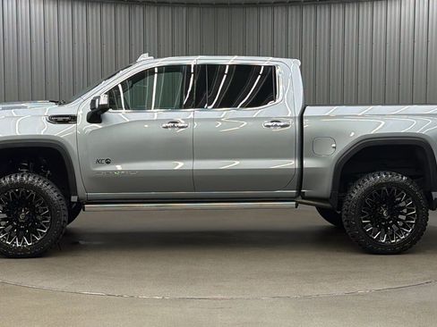 Used 2026 GMC Sierra 1500 Denali Ultimate AWD/4WD image 2