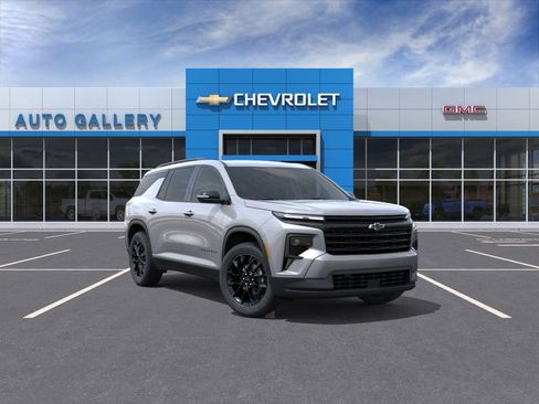New 2026 Chevrolet Traverse LT image 1