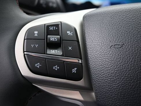 Used 2026 Ford Explorer Active RWD image 16