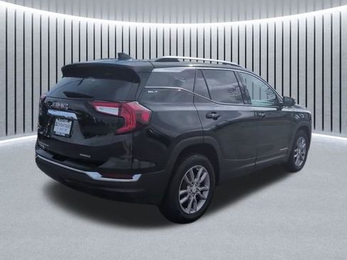 Used 2024 GMC Terrain SLT AWD/4WD image 4