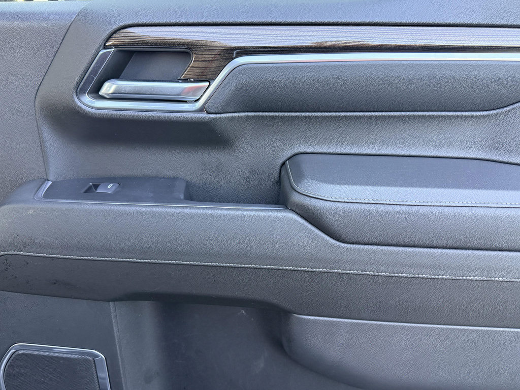 Used 2024 Chevrolet Silverado 1500 LT AWD/4WD image 18