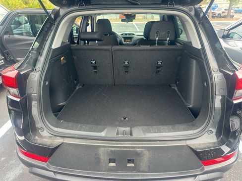 Used 2023 Chevrolet TrailBlazer LS image 10