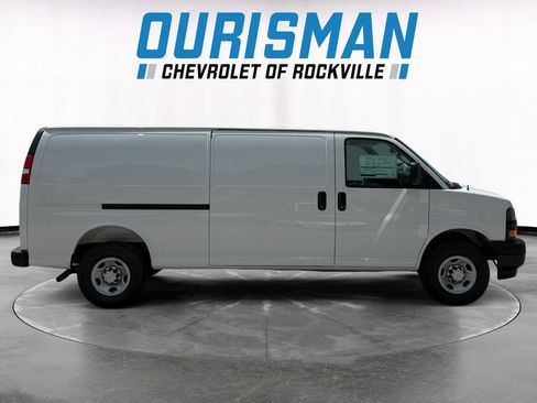 New 2026 Chevrolet Express 2500 Extended w/ Driver Convenience Package RWD image 7