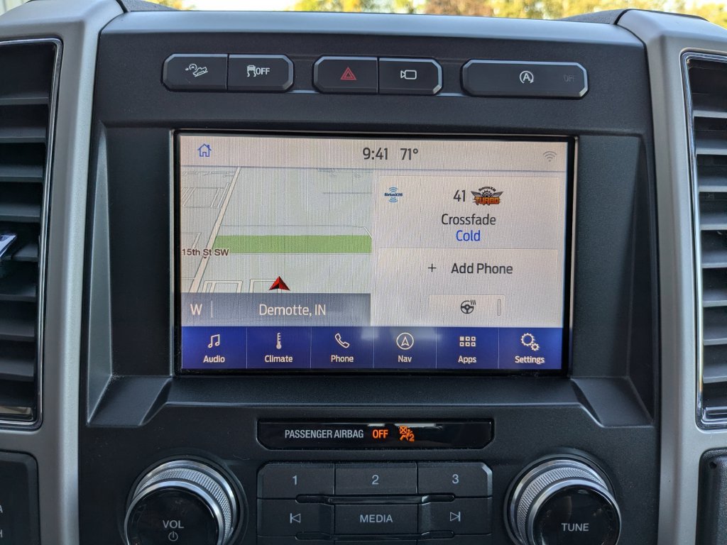Used 2019 Ford F150 Lariat w/ Equipment Group 502A Luxury AWD/4WD image 23