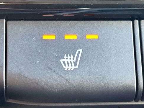 New 2025 Hyundai Elantra Limited w/ Cargo Package image 17