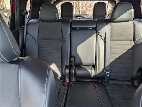 Used 2024 Mitsubishi Outlander SE image 17