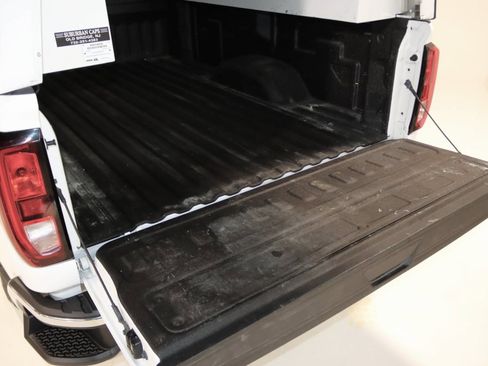 Used 2025 GMC Sierra 2500 SLE w/ SLE Convenience Package image 64