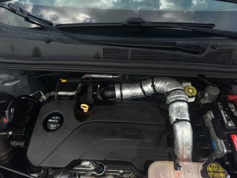 Used 2019 Buick Encore Essence w/ Safety Package II FWD image 19