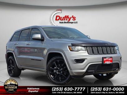 Used 2017 Jeep Grand Cherokee Altitude