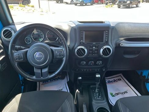 Used 2018 Jeep Wrangler Unlimited Rubicon w/ Cold Weather Group AWD/4WD image 20