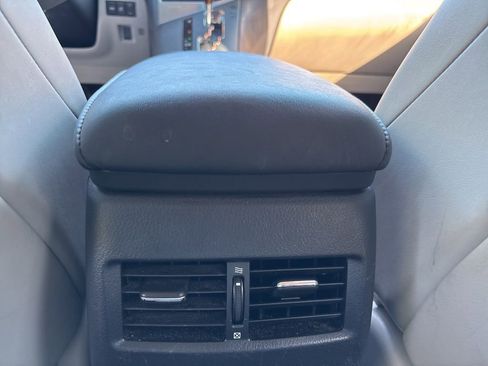 Used 2011 Lexus RX 450h AWD w/ Premium Pkg image 8