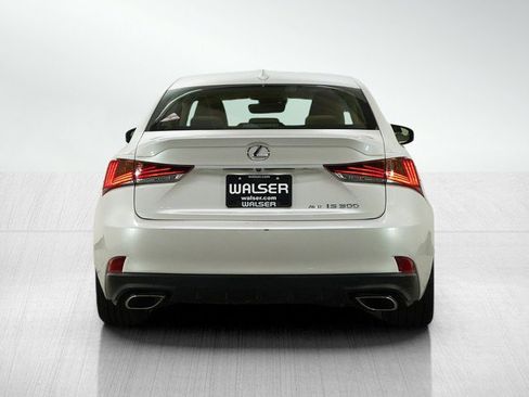 Used 2018 Lexus IS 300 300 w/ Comfort Package image 4