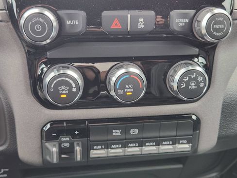 New 2026 RAM 5500 Tradesman AWD/4WD image 17