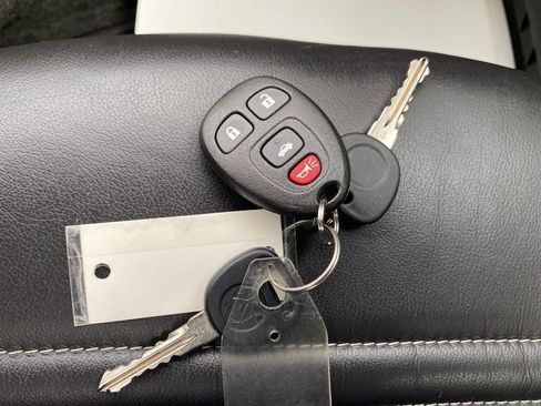 Used 2007 Saturn Sky w/ Premium Trim Pkg image 24