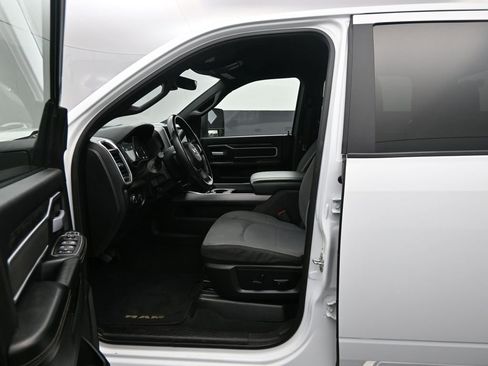 Used 2024 RAM 2500 Big Horn image 10