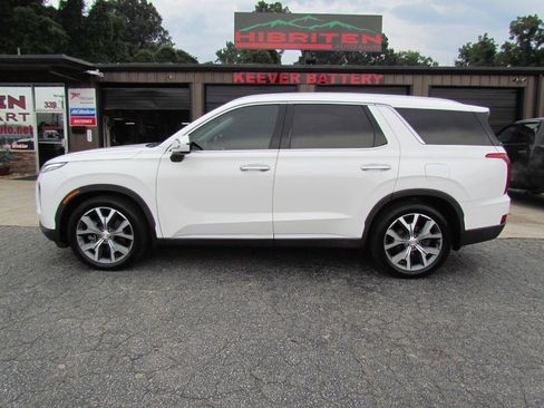 Used 2022 Hyundai Palisade SEL w/ 8P Bench Seat Package FWD image 2