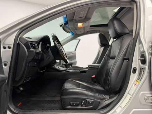 Used 2013 Lexus ES 350 w/ Luxury Pkg FWD image 33