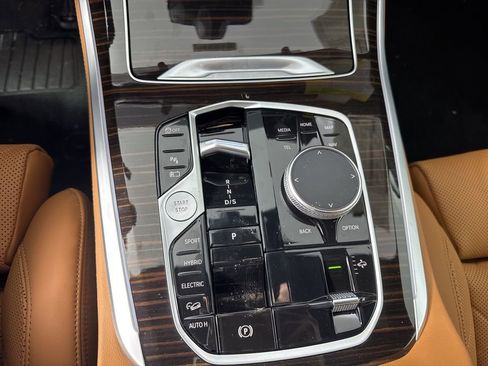 New 2026 BMW X5 xDrive50e AWD/4WD image 19