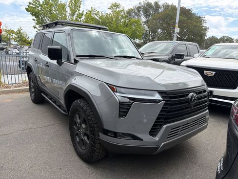 Used 2024 Lexus GX 550 AWD/4WD image 1