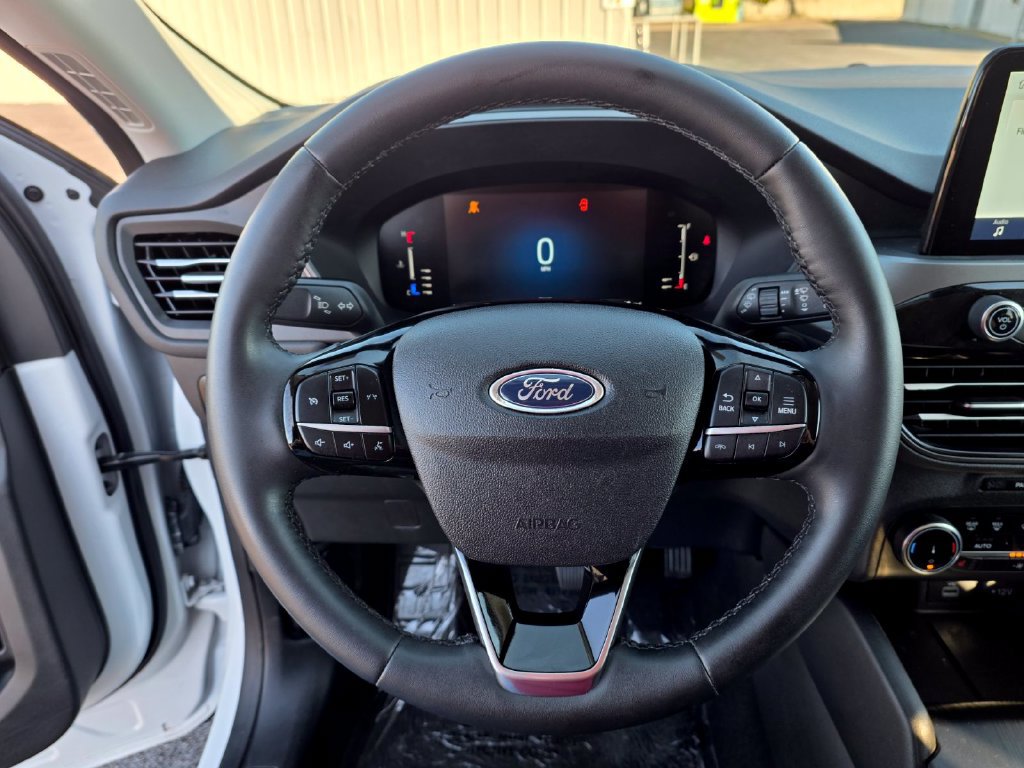 Used 2023 Ford Escape Active AWD/4WD image 17
