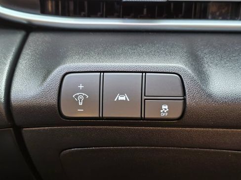 Used 2023 Hyundai Elantra SEL FWD image 37