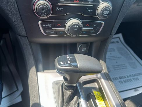 Used 2023 Dodge Charger SXT image 23