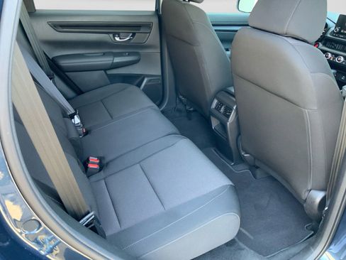 Used 2025 Honda CR-V LX image 18