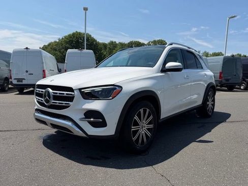 Certified 2024 Mercedes-Benz GLE 450 4MATIC image 3