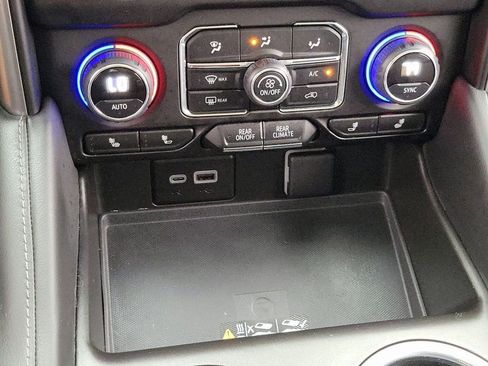 Certified 2024 Chevrolet Tahoe LT w/ Luxury Package image 17