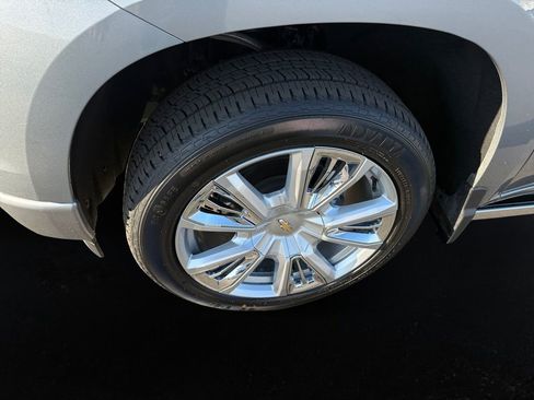 Certified 2023 Chevrolet Silverado 1500 High Country w/ High Country Premium Package AWD/4WD image 9