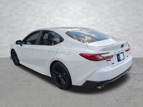 Used 2025 Toyota Camry SE FWD image 7