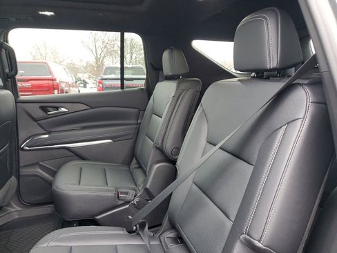 New 2026 Chevrolet Traverse LT w/ Sun and Wheel Package image 10