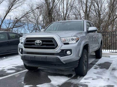 Used 2023 Toyota Tacoma SR5 image 3
