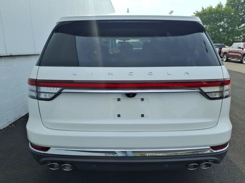 Used 2024 Lincoln Aviator AWD image 5