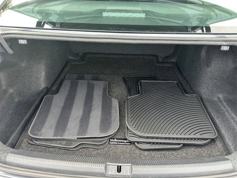 Used 2018 Volkswagen Passat 2.0T SE image 30