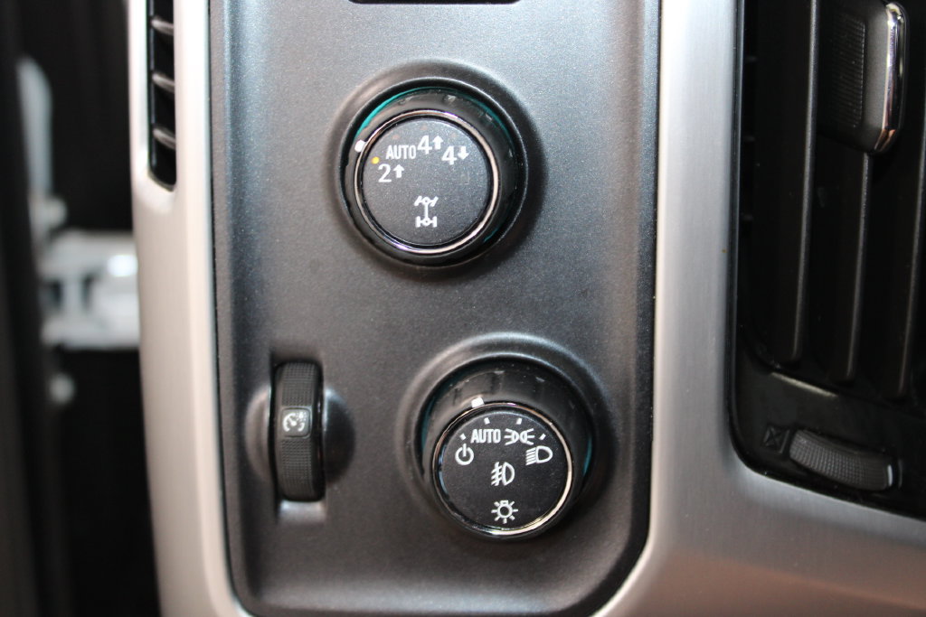 Used 2018 GMC Sierra 1500 SLT AWD/4WD image 45