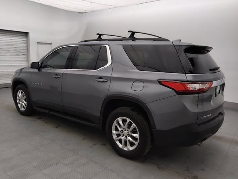 Used 2019 Chevrolet Traverse LT image 3
