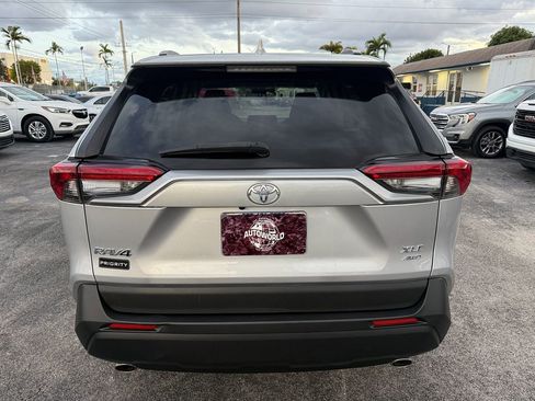 Used 2022 Toyota RAV4 XLE w/ Convenience Package AWD/4WD image 7