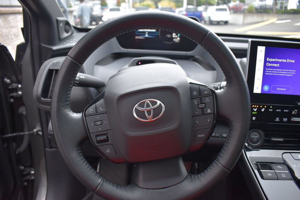 Certified 2024 Toyota bZ4X AWD w/ Weather Package image 9