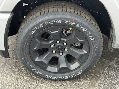 New 2026 RAM 1500 4x4 Crew Cab image 10