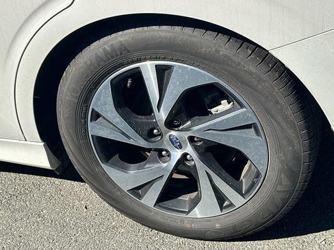 Used 2025 Subaru Legacy Premium image 4