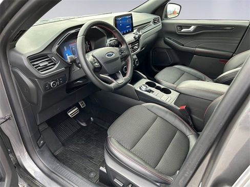 Used 2024 Ford Escape ST-Line Select image 9
