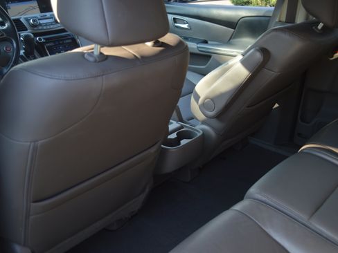 Used 2016 Honda Odyssey Touring Elite image 27