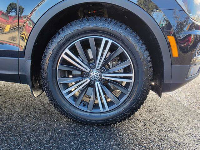 Used 2019 Volkswagen Tiguan SEL w/ 3rd Row Seat Package AWD/4WD image 9