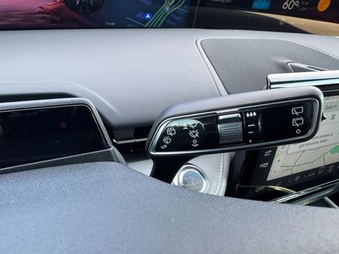 Used 2024 Lincoln Nautilus Premier image 21