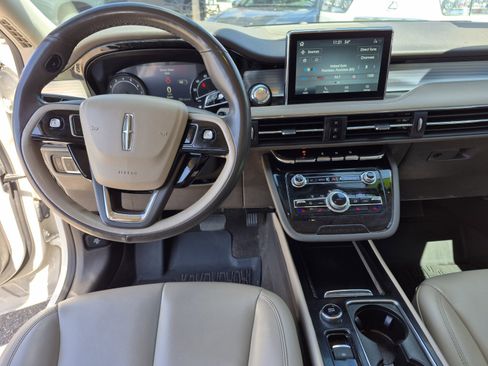 Used 2021 Lincoln Corsair FWD image 18